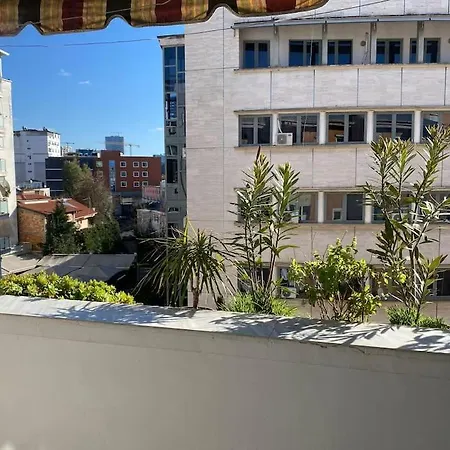 Downtown 2br Scenic Balconies Ac Wifi Apartment Tirana