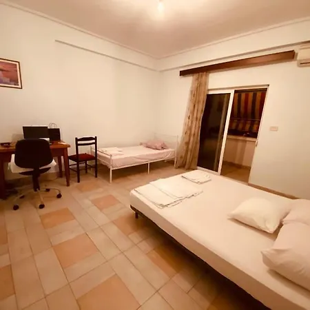 Downtown 2br Scenic Balconies Ac Wifi Tirana